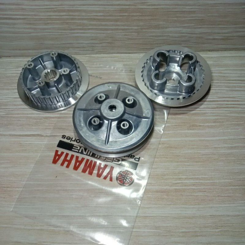kaki 4 dan lawan kaki 4 rumah kampas kopling motor Yamaha Jupiter MX lama Jupiter MX old jupitermx n