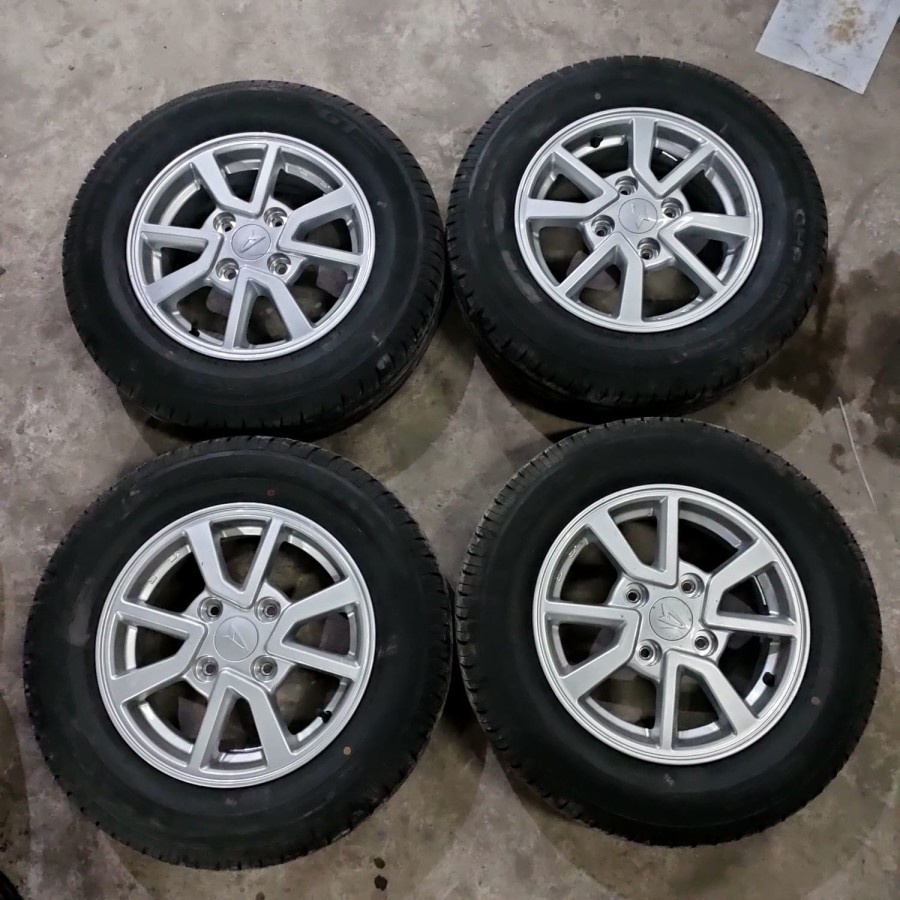 Velg Mobil Bekas Seken Ring 14 Baut 4 STD XENIA R14X5 4X114,3 ET45 BAN 185 70 R14