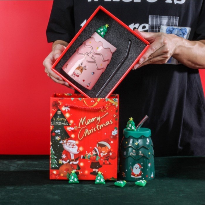 

(COD) Hampers Natal Christmas Tree Mug - Gift Box (FREE KARTU UCAPAN) - Merah Muda
