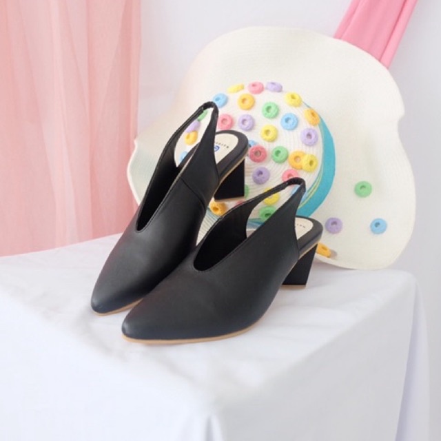 [SIAP KIRIM] BRShoes93 Hitam Sepatu High Heels Wanita