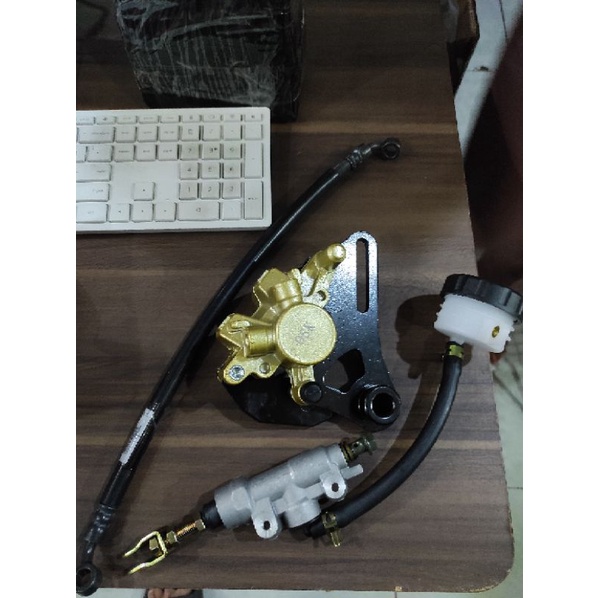 Kaliper belakang set tonjokan master rem belakang satria fu