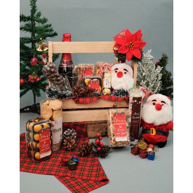 

Christmas Hampers wooden tray | Hampers natal murah | parcel natal | nastar murah