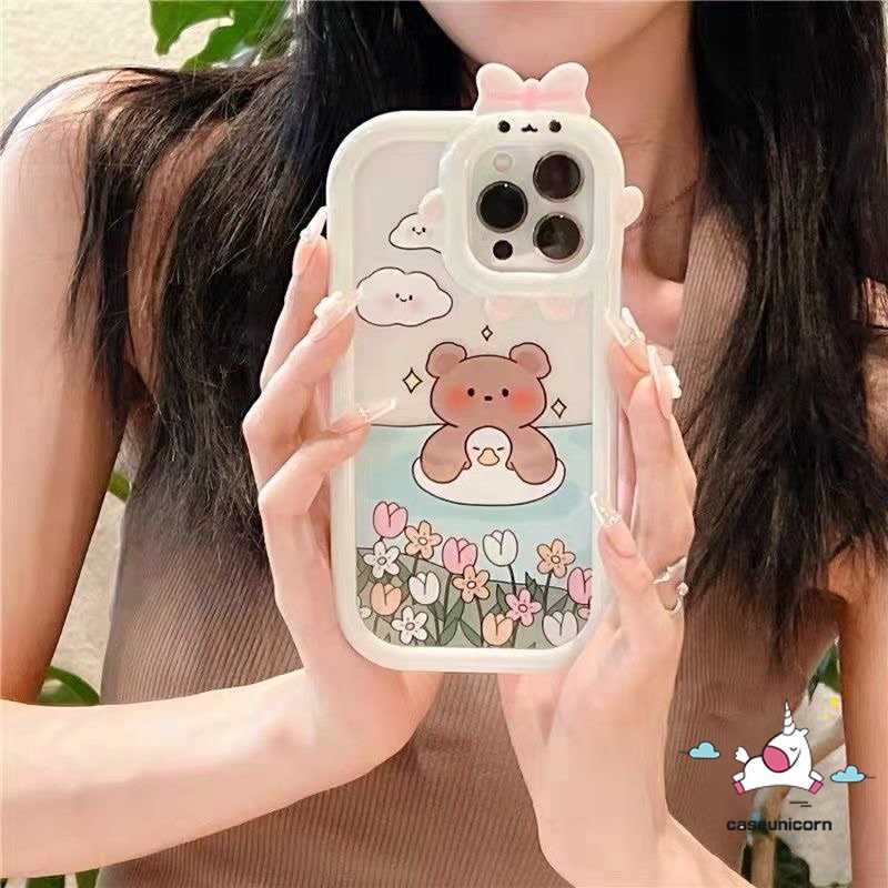 Case Realme8 8 8pro 9 9pro+7 8i C33 C15 C30 C25 C21Y C25Y C11 C25s C35 C31 C21 C2 C1 C3 C17 Realme 5 6i 9i 5s 5 7i Kartun 3D Bow Little Monster Lens Beruang Renang Lucu Lembut Sarung Cover Sarung