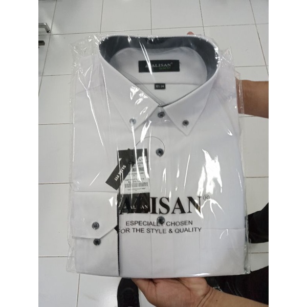 Kemeja Putih Doby garis slimfit Alisan