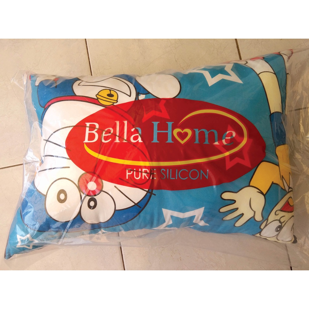 Bantal Dacron Karakter  Bella Home - Doraemon