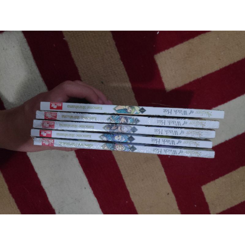 Komik Atelier Of Witch Hat 1-5 Segel kecuali 1,4 Kolpri bagus