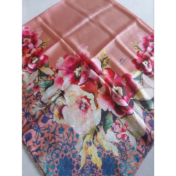 PRELOVED Hijab/jilbab segiempat original Mandjha by Ivan Gunawan scarf dengan sentuhan silk