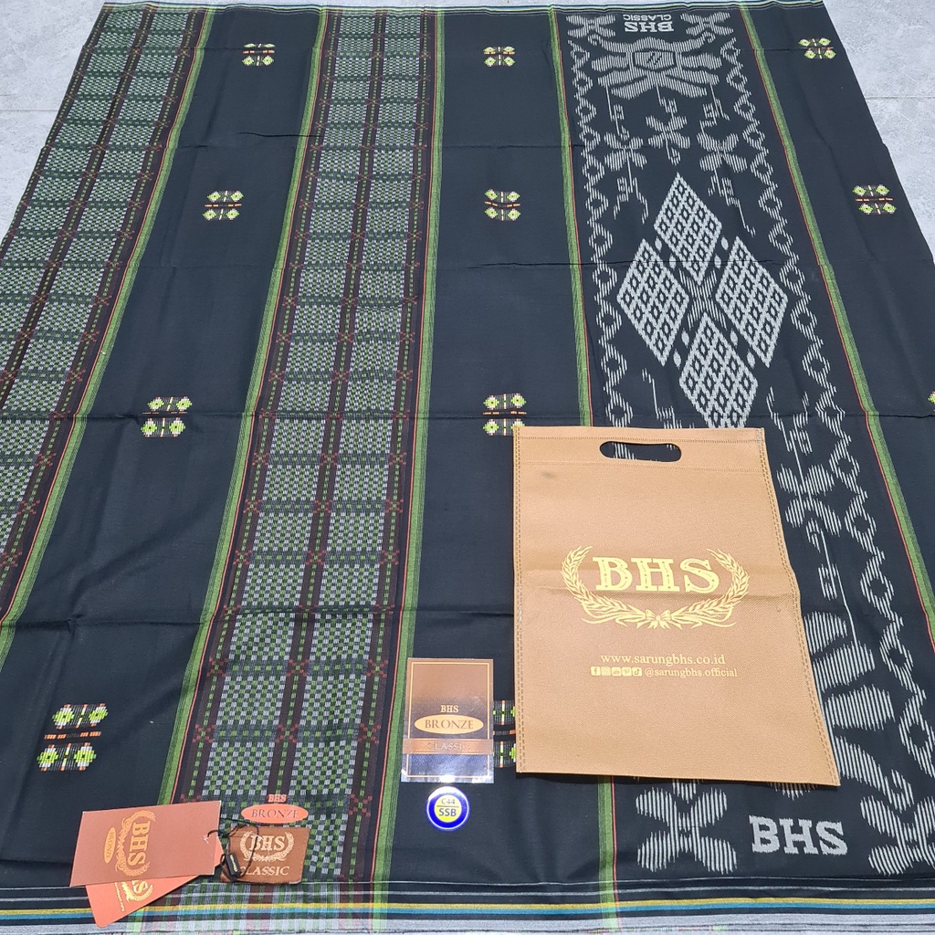 Sarung BHS Classic Bronze Motif SKT