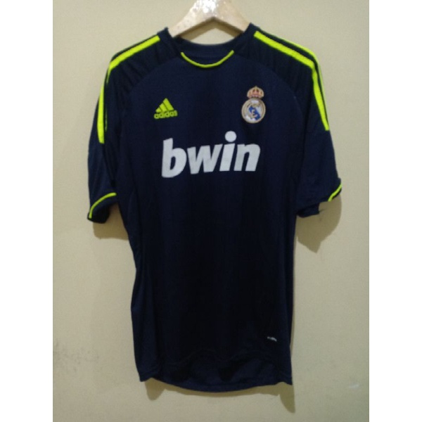 madrid hitam bwin jersey