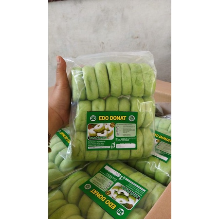 

donut 3D pandan isi 20pcs