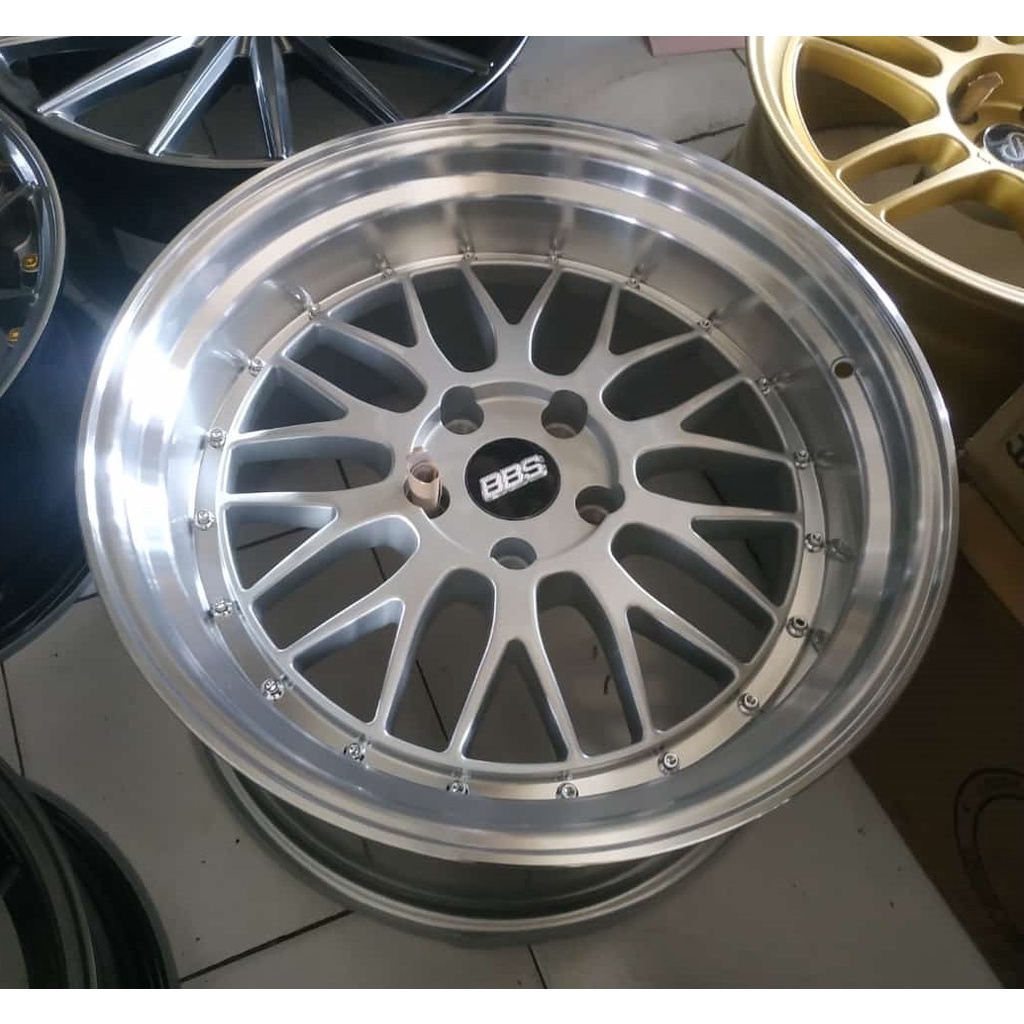 velg celong ring 18 velg mobil R18 xpander.innova.civic.hrv pcd 5x114.3 lebar 9,5-10,5