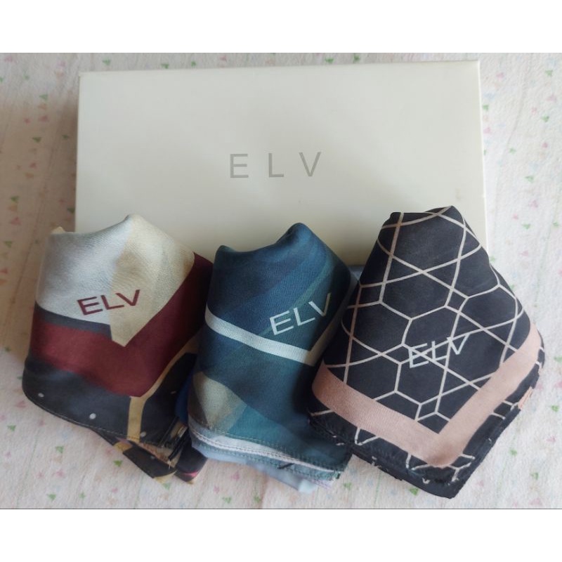 PRELOVED Jilbab segiempat Voal ELV.label Two Tone Original like new