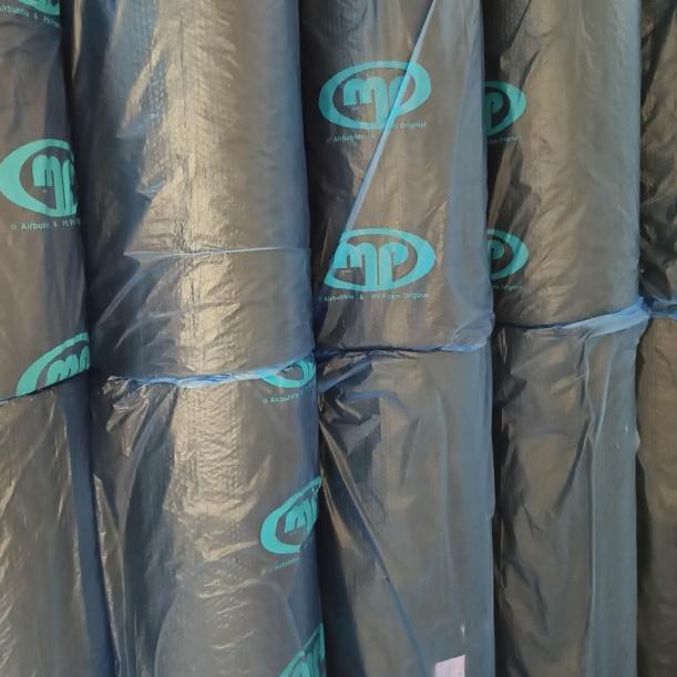 

BUBBLE WRAP - Hitam/Black