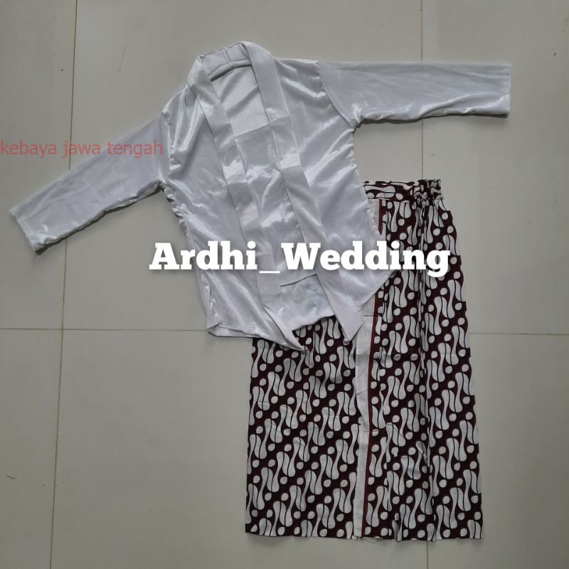 Set Kebaya Kutubaru bludru Polos Anak Kebaya Bludru