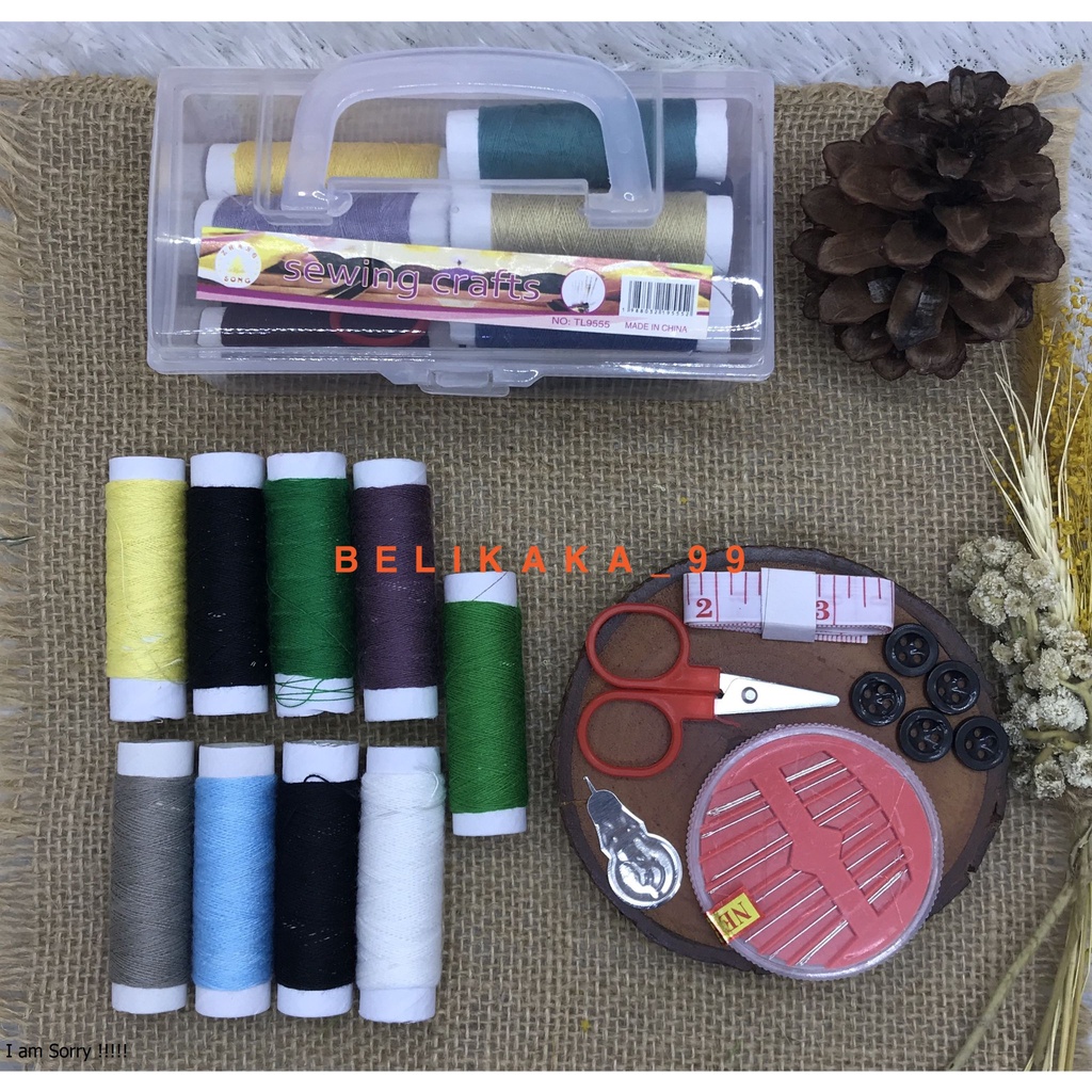 SET ALAT JAHIT BOX KAR ISI BENANG JARUM GUNTING METERAN PENITI KANCING PROTEKTOR DLL / PERALATAN JAHIT / BENANG JAHIT SET / ALAT SET JAHIT ISI 8 BENANG / SEWING KIT BOX / PERALATAN JAHIT LENGKAP