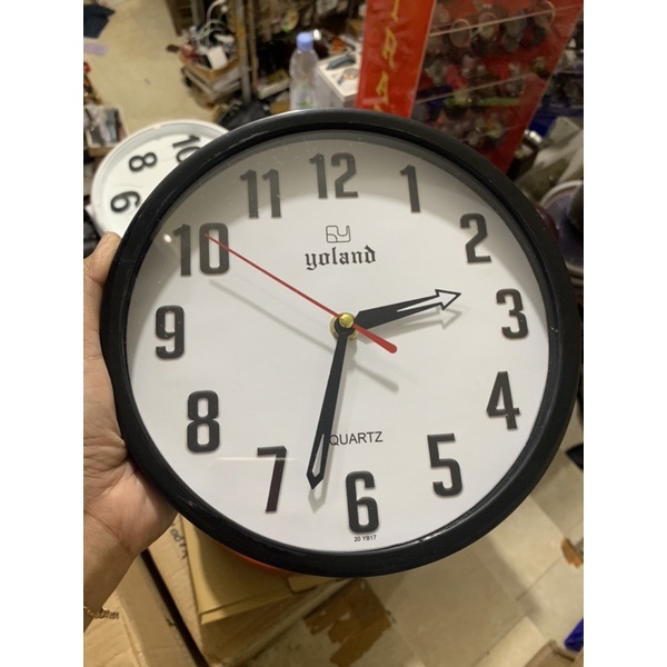 jam dinding yoland minimalis diameter 20 cm Import Quality