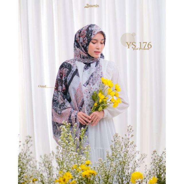 Segi Empat Scarft Ys 176 By Yasmin