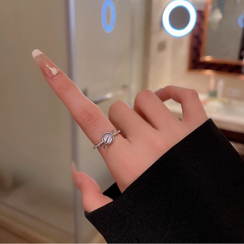 Cincin Model Terbuka Bahan Titanium Steel Warna Silver Desain Bulan Bintang Hias Zircon Untuk Wanita