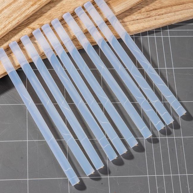 

Deli Glue Gun Refill Isi ulang Lem Tembak isi 10 pcs 11mmx20cm EA29912