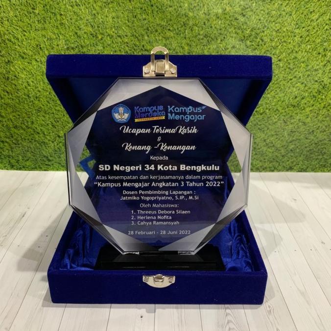 [TERMURAH] PLAKAT/TROPHY/PIALA/VANDEL/PLAKAT AKRILIK UK.20x15 + BOX V3