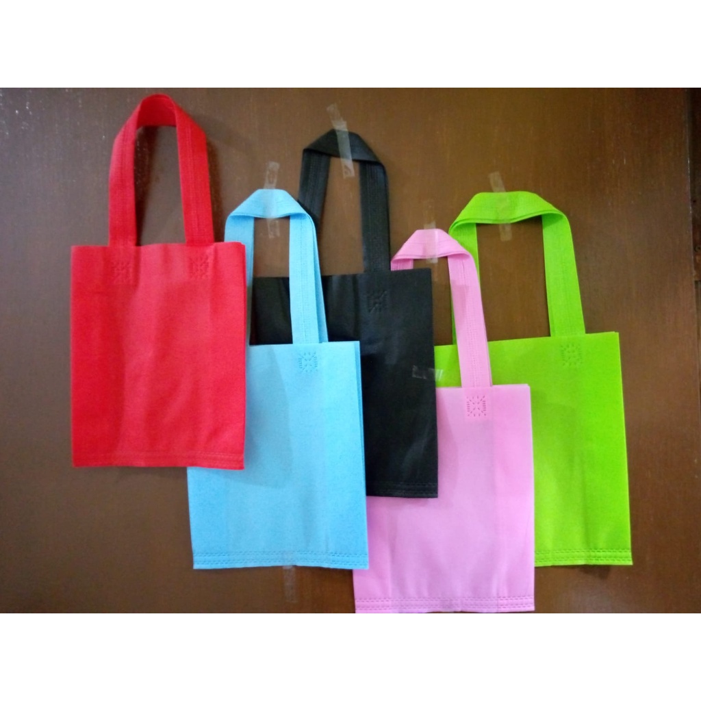 1 LUSIN - Goodie Bag Spunbond Handle SMALL SIZE UK 20X25X8 Tersedia Ketebalan 70gsm dan 55gsm (SUPER ECO)