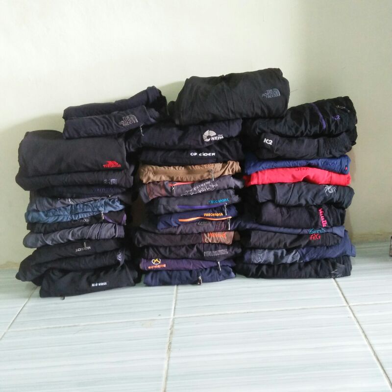 borongan total 33 pcs celana outdoor motif branded