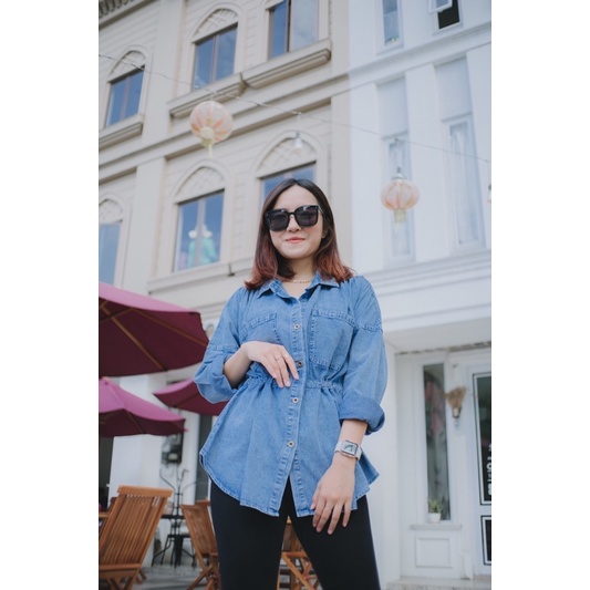 Mercy Denim Two Pocket Shirt | Kemeja Hangout | Kemeja Denim | Kemeja Wanita | Kemeja Unik