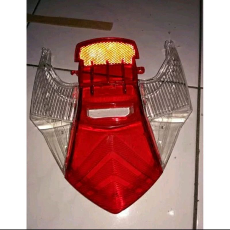 WIN_Mika Rem Stop Belakang Plus Sen Revo Fi Merah Putih / Revo Fit Fi •Kaca Lampu Belakang•