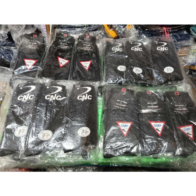 (6 pcs dan 12 pcs)/ KAOS KAKI SD SMP SMA HITAM/KAOS KAKI HITAM POLOS/KAOS KAKI SEKOLAH