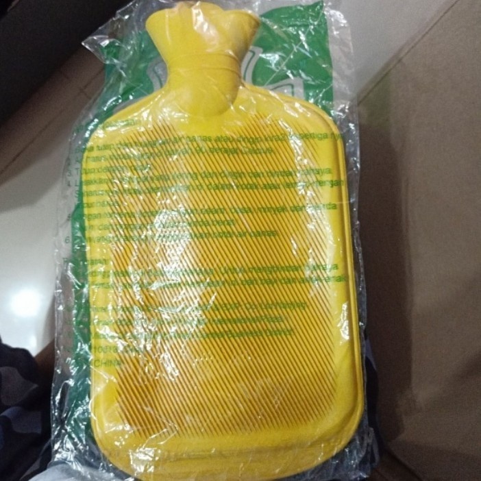 Hot Water Bag / Kantong kompres air panas WWZ ukuran 2Liter