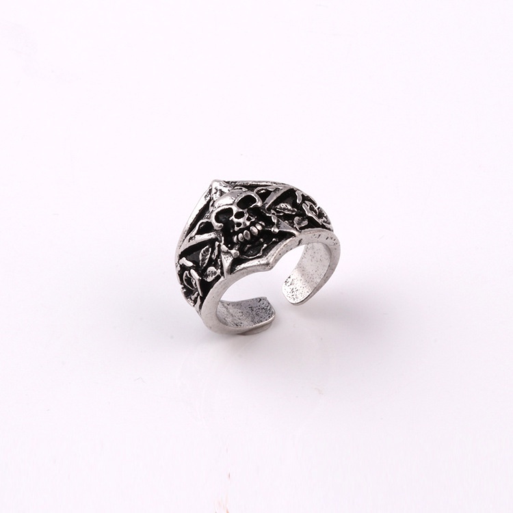 Cincin Bahan Alloy Motif Tengkorak Gaya vintage Untuk Pria