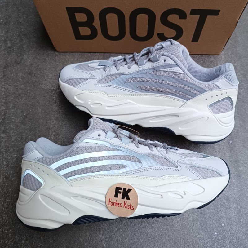 Adidas Yeezy Boost 700 V2 Static || white