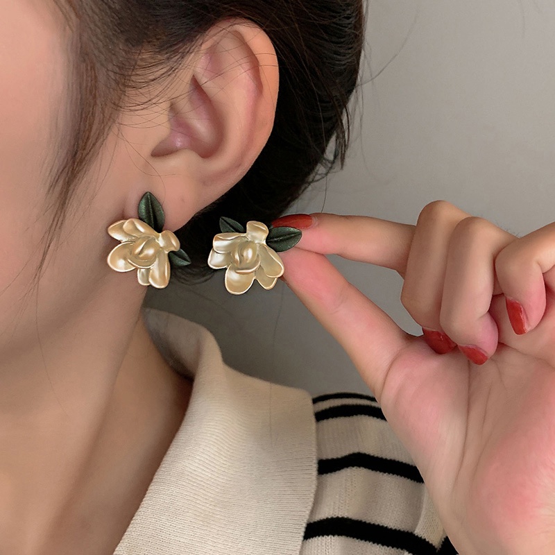 Anting Klip Tanpa Tindik Hias Mutiara Berlian Imitasi Gaya retro Untuk Wanita