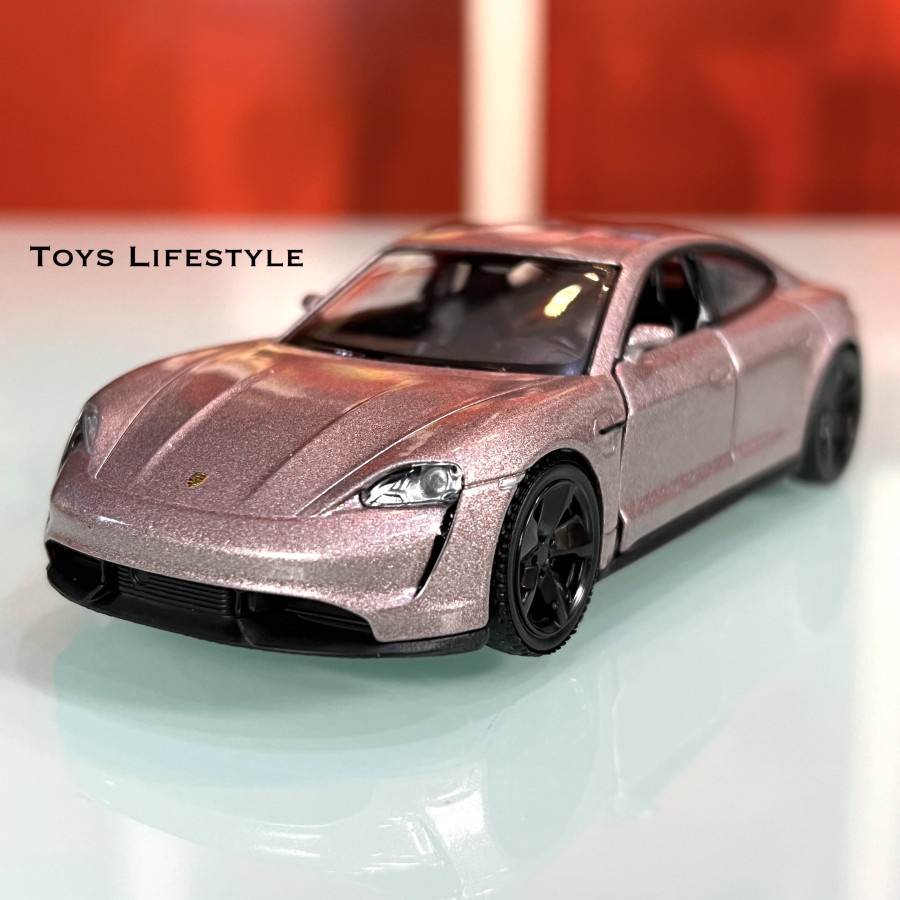 Mobil RMZ City Diecast Porsche Taycan Turbo S