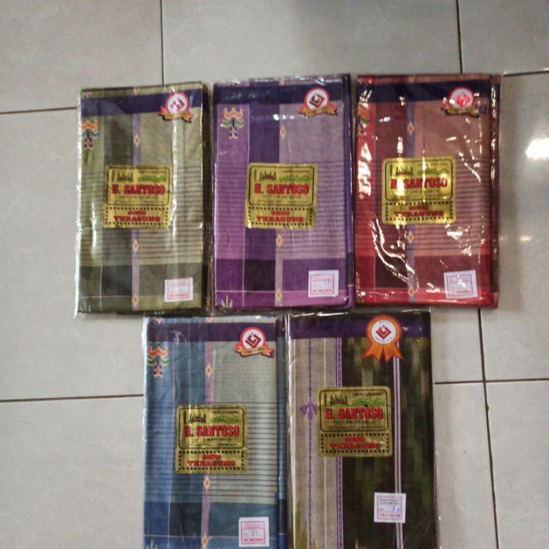 sarung H santoso motif garis
