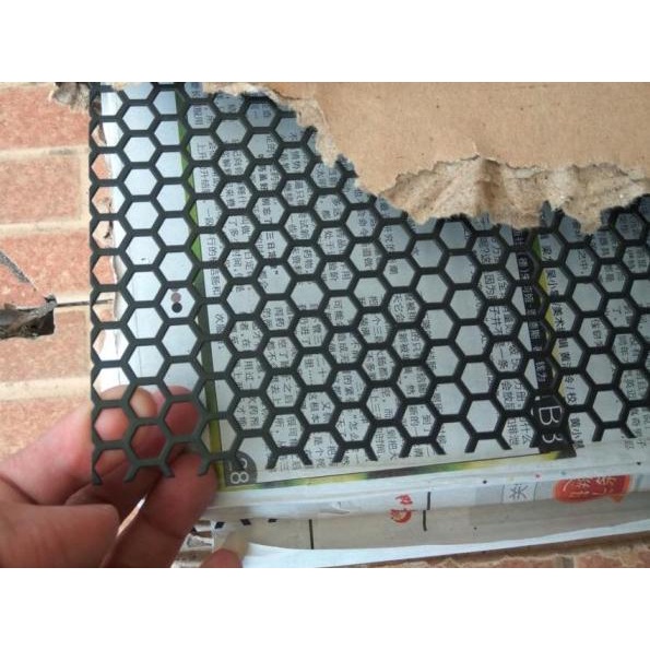 Ram Speaker / Jaring Speaker / Tutup Box Speaker Model Segi Enam