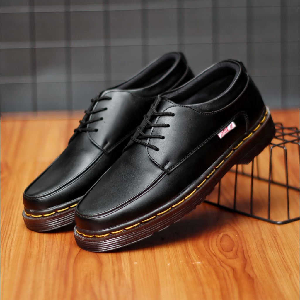 DALOT Sepatu Formal Pria Casual Modern Docmar Hitam Kulit Sintetik Original Footwear