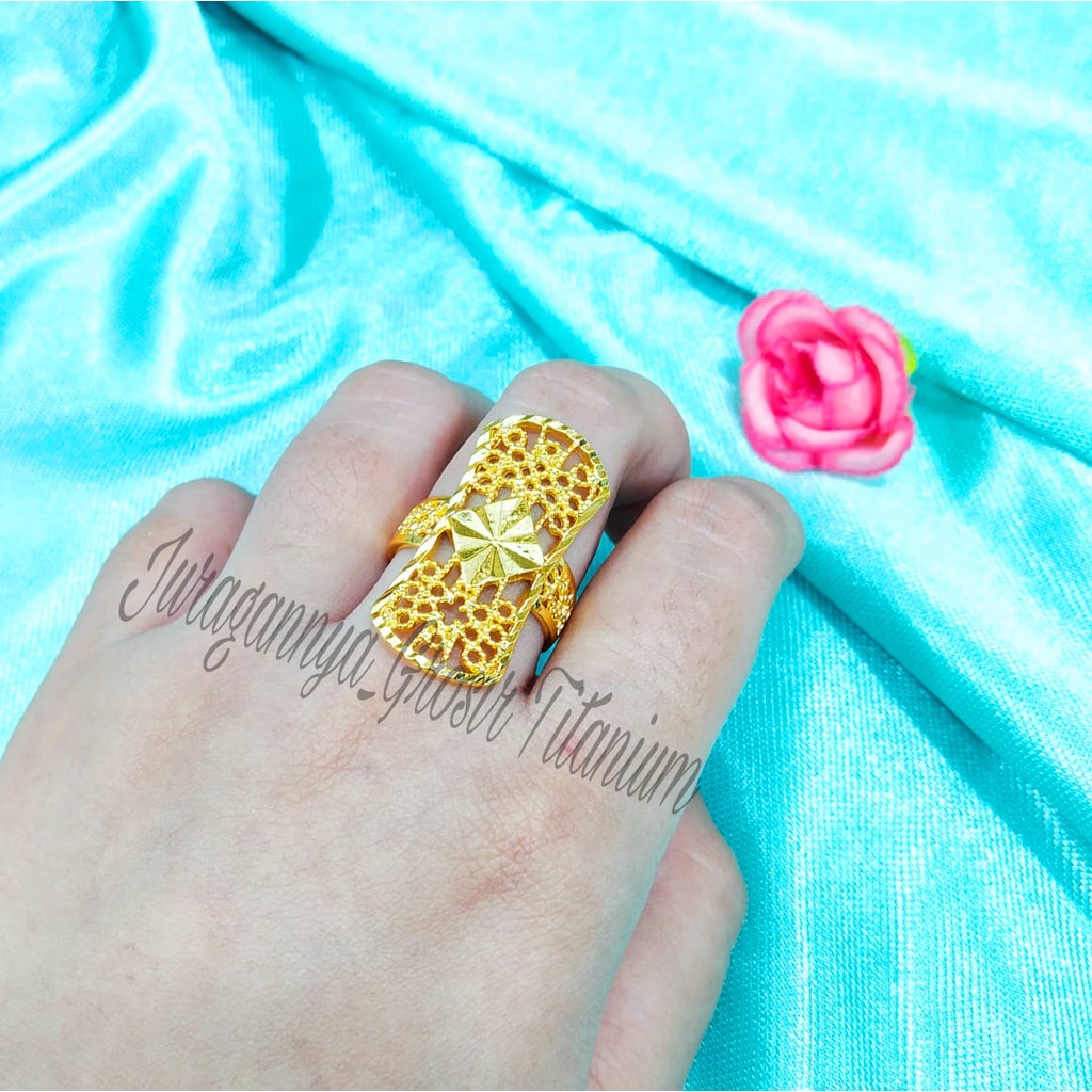 CINCIN DUBAI UKIR ANTIK DESAIN MINIMALIS