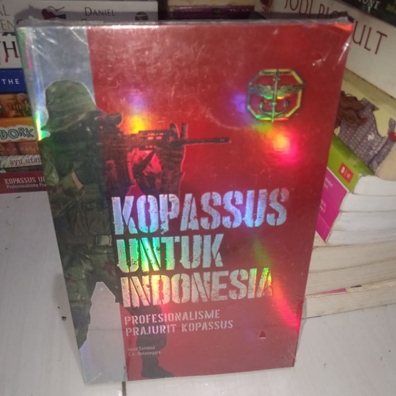 buku kopassus untuk Indonesia. original