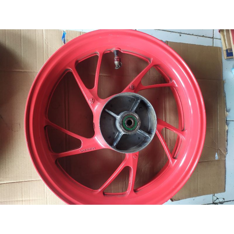 veleg velg racing belakang honda CB150R - CBR150R K45 Streetfire