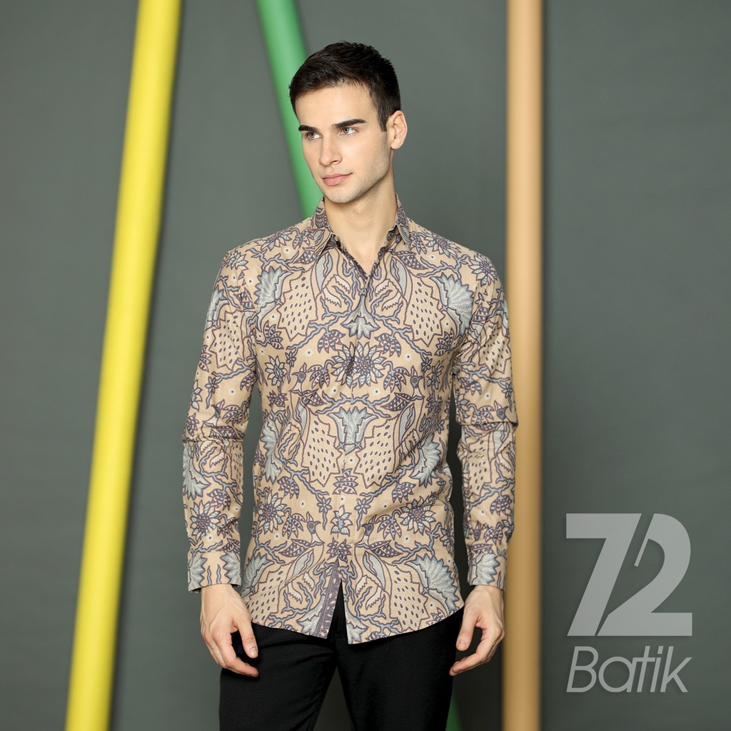 KEMEJA BATIK PRIA Lengan Panjang Premium Motif Burung Kembang Putih Tulang Cream Krem 723130 Cap 72 - Baju Kemeja Atasan Pakaian Setelan Batik Pria Cowok Laki Laki Remaja Keluarga Kantor Lengan Panjang Modern Slimfit Slim Fit Premium Kekinian