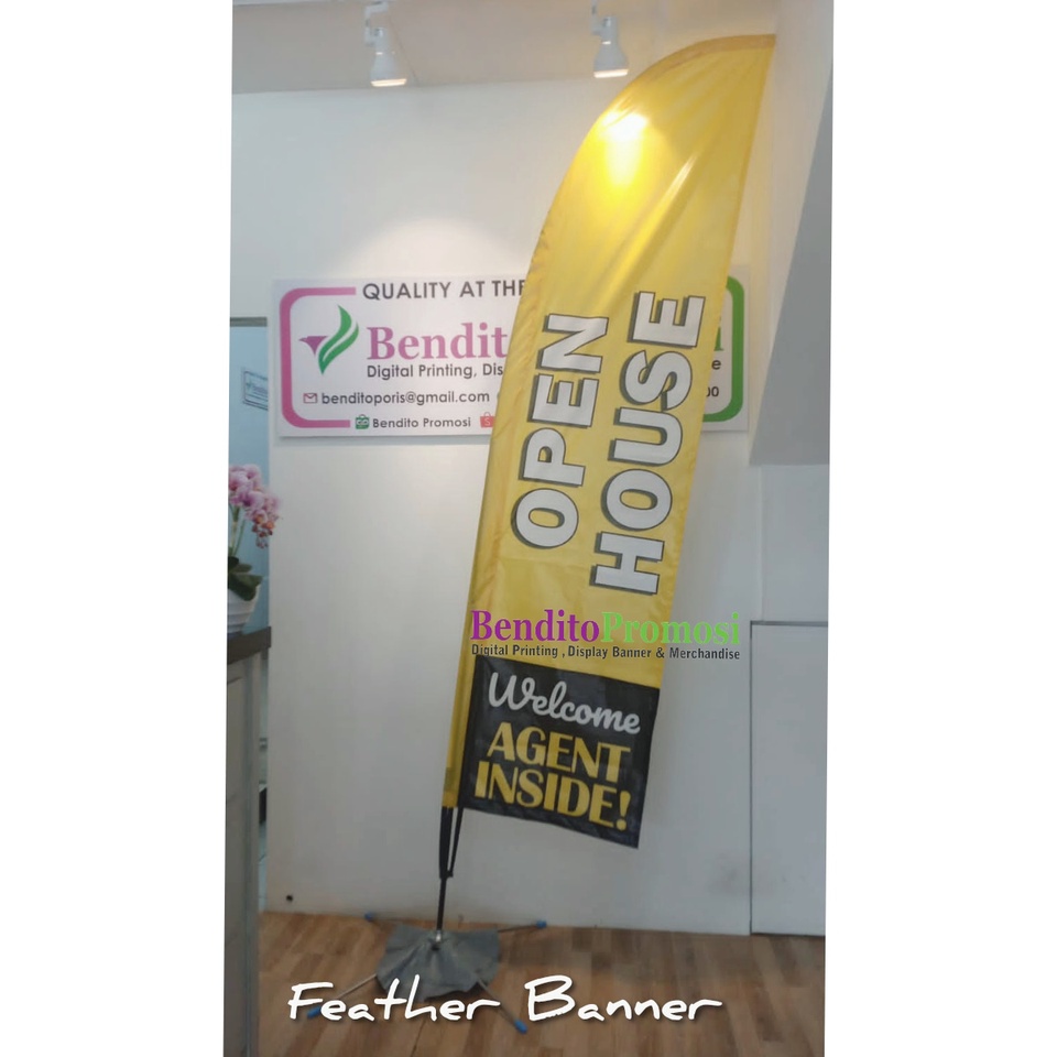 Jual Feather Banner, Beach Flag, Flag Banner, Flying Banner, Bendera ...