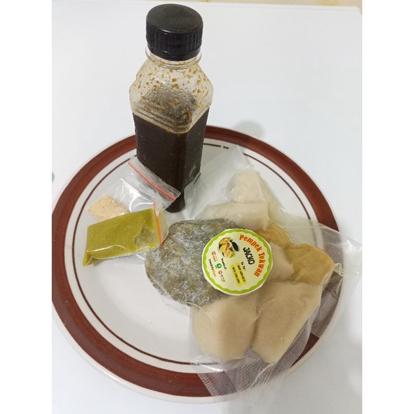 

pempek ikan isi 10 campur