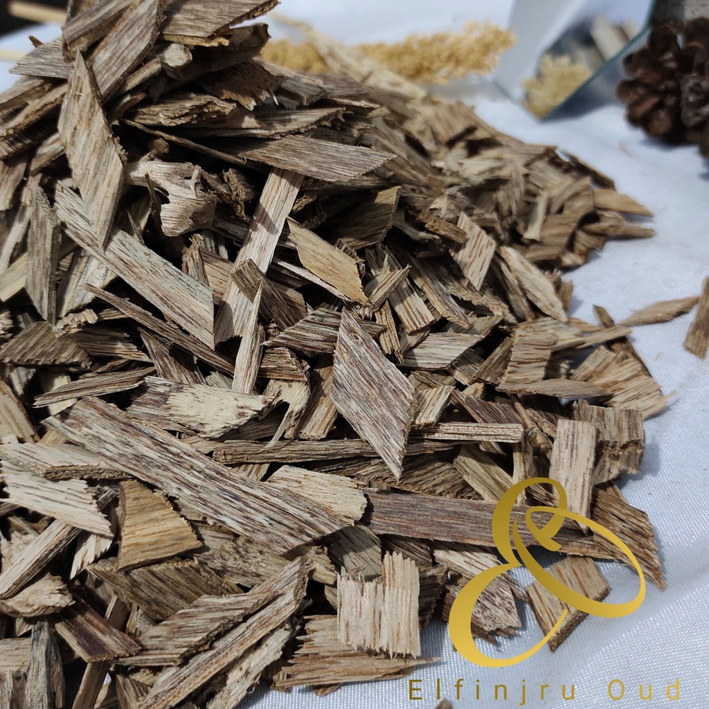 KAYU GAHARU TERI ALAMI TABII OUD AGARWOOD ORIGINAL KALIMANTAN PENGHARUM RUANGAN DUPA BAKAR