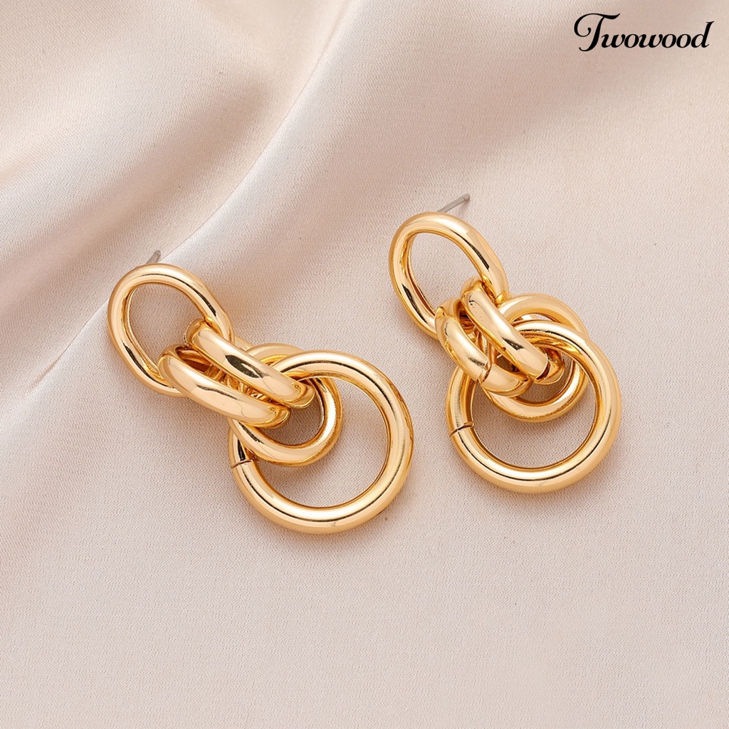 1 Pasang Anting Stud Bentuk Lingkaran Model Hollow Bahan Metal Gaya Vintage Untuk Pernikahan