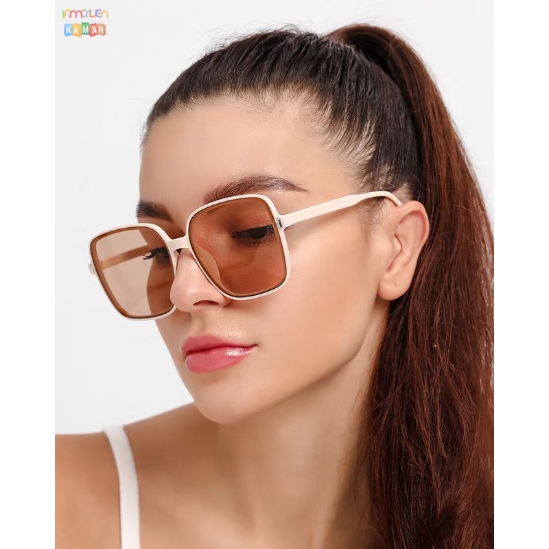 Kacamata Hitam Bingkai Besar Wanita Gaya Korea Fashion street shooting big frame personality square sunglasses