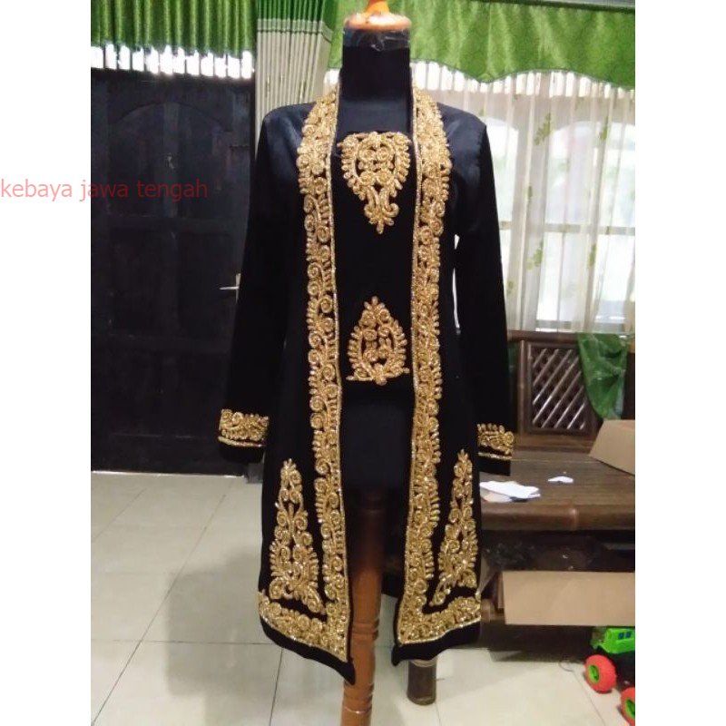 kebaya bludru pengantin full payet Kebaya Bludru