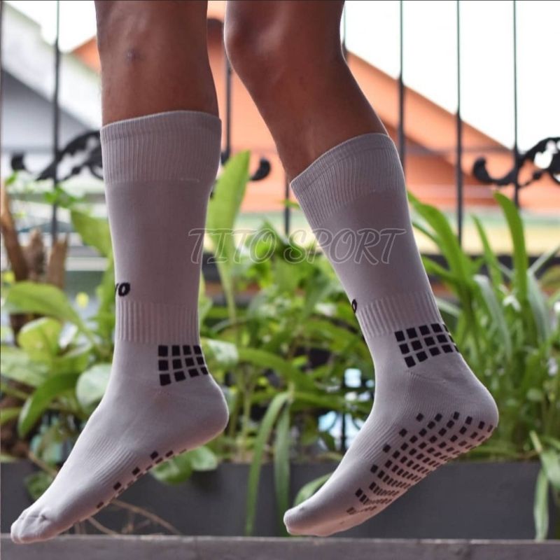 Kaos Kaki Olahraga Futsal Bola Anti Slip Pendek Panjang Sebetis Premium Avo R9