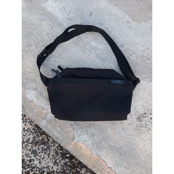 Tas Selempang Bellroy Slingbag Hitam