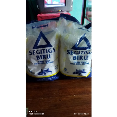 

tepung terigu segitiga biru